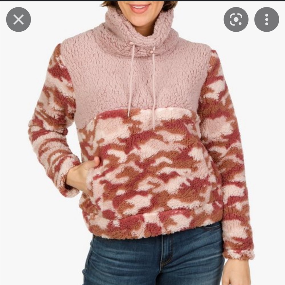 NWT Marissa Olivia pink Camo Cowlneck Sherpa Sweatshirt